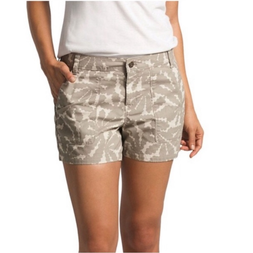 The North Face Women's Ridgesid Hiking Shorts (size 8 )